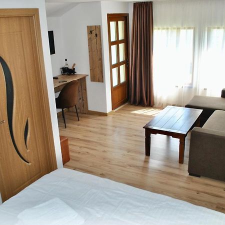 Camping La Foisor Turda Exterior photo